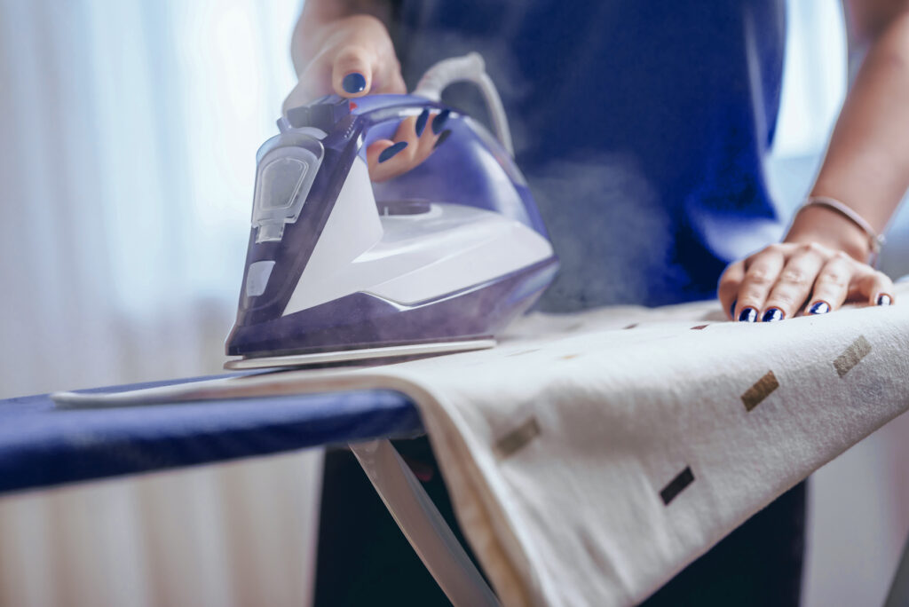 Do People Iron Cloth Napkins Before Setting The Table?